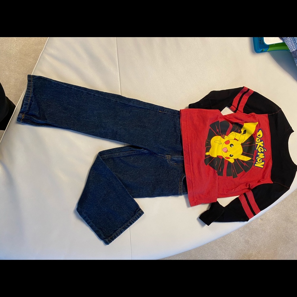 Jeans & Pokaman T-shirt